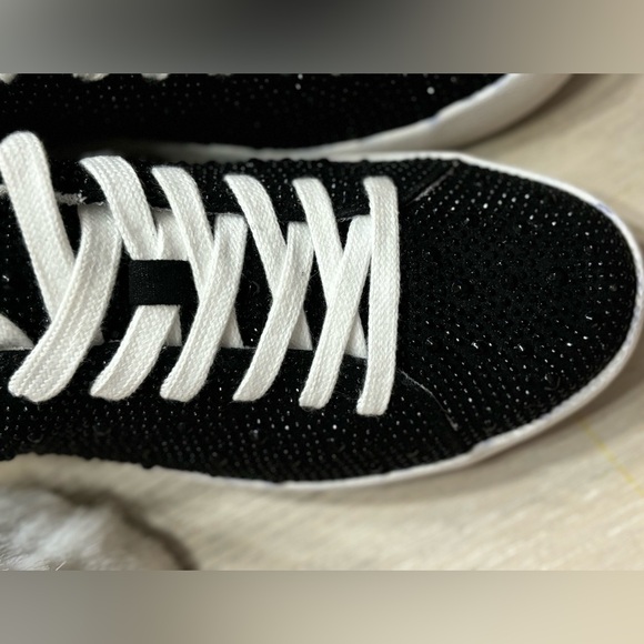 Black Very G Rhinestone Sneakers - various sizes with boxes - Giftable ! - Picture 8 of 9